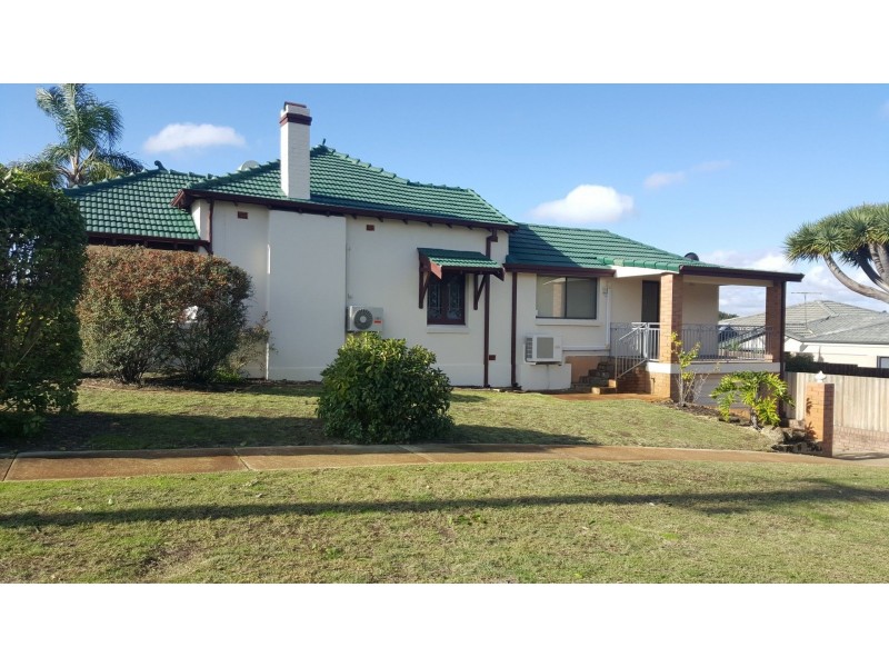 2 Cantlebury Road, Bayswater WA 6053