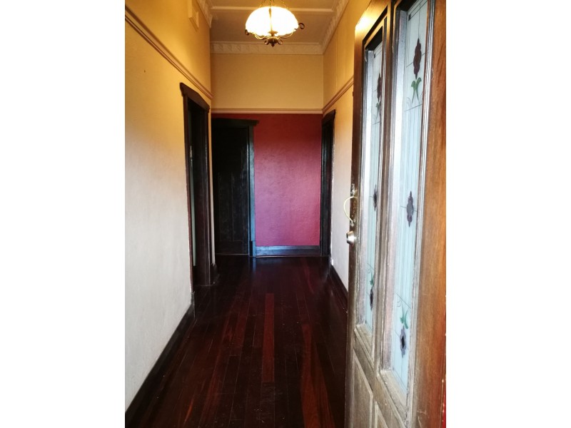 2 Cantlebury Road, Bayswater WA 6053