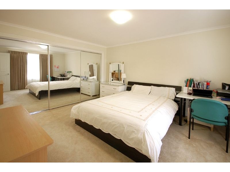 2/95 George Street, Doncaster East VIC 3109