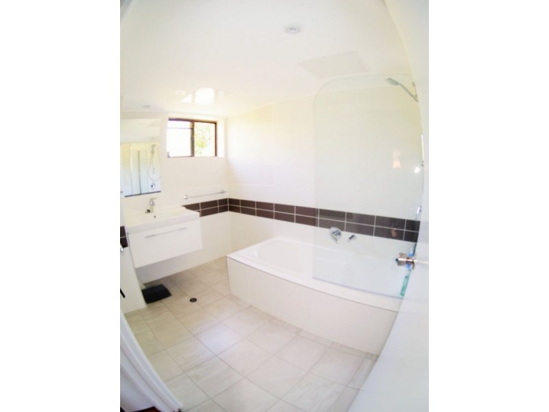 2/21 Amaroo Drive, Buderim QLD 4556