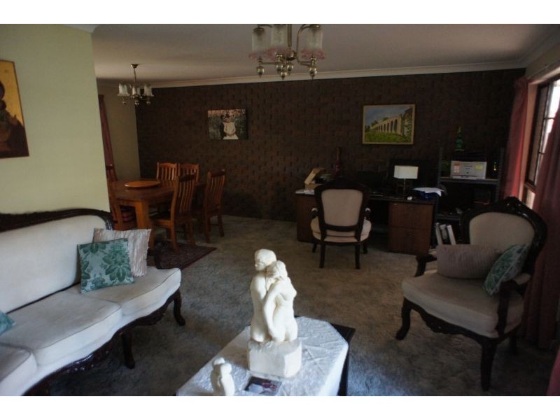 3 Brigadoon St, Mansfield QLD 4122