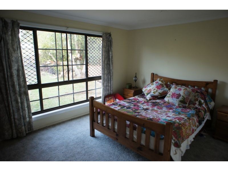 3 Brigadoon St, Mansfield QLD 4122