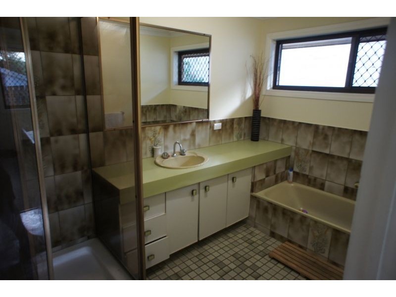 3 Brigadoon St, Mansfield QLD 4122