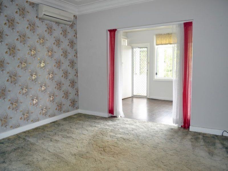 41 Etna St, Gosford NSW 2250