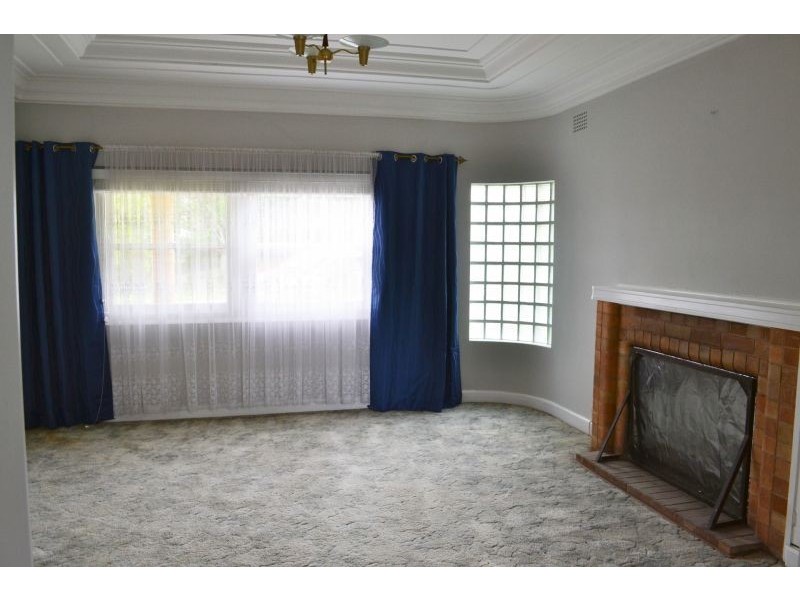 41 Etna St, Gosford NSW 2250