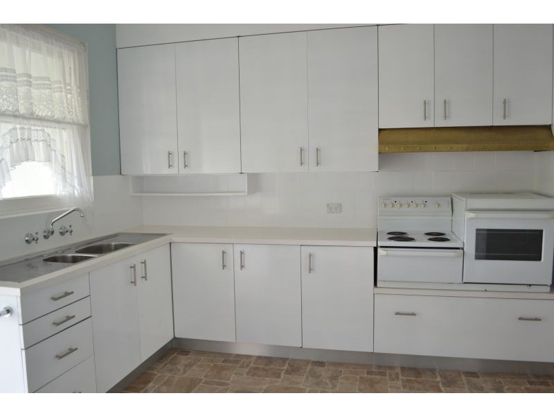 41 Etna St, Gosford NSW 2250