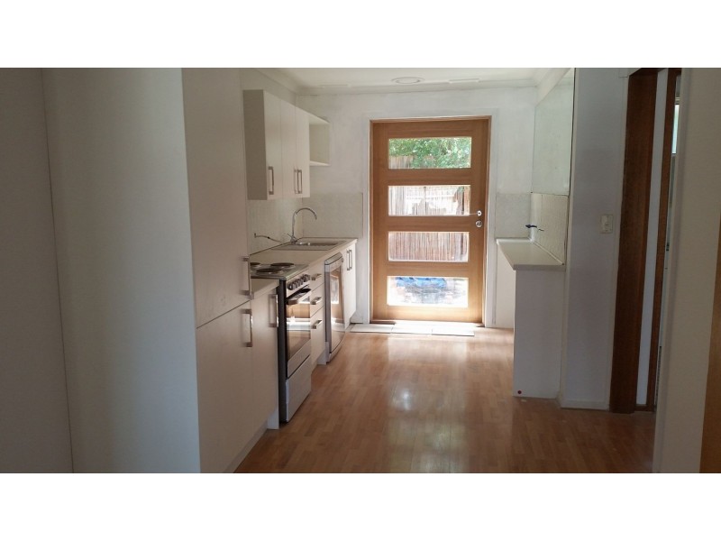 3/33 Barry St, Reservoir VIC 3073