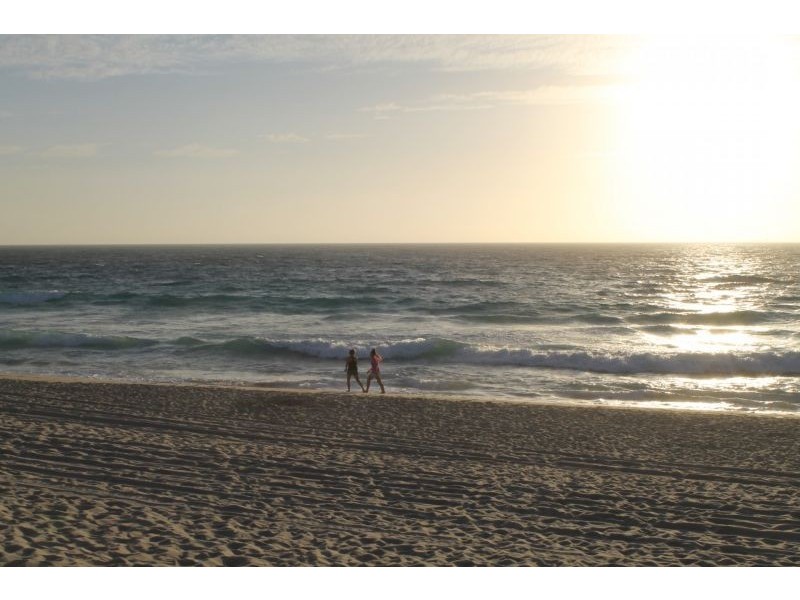 31 Bournemouth Parade, Trigg WA 6029