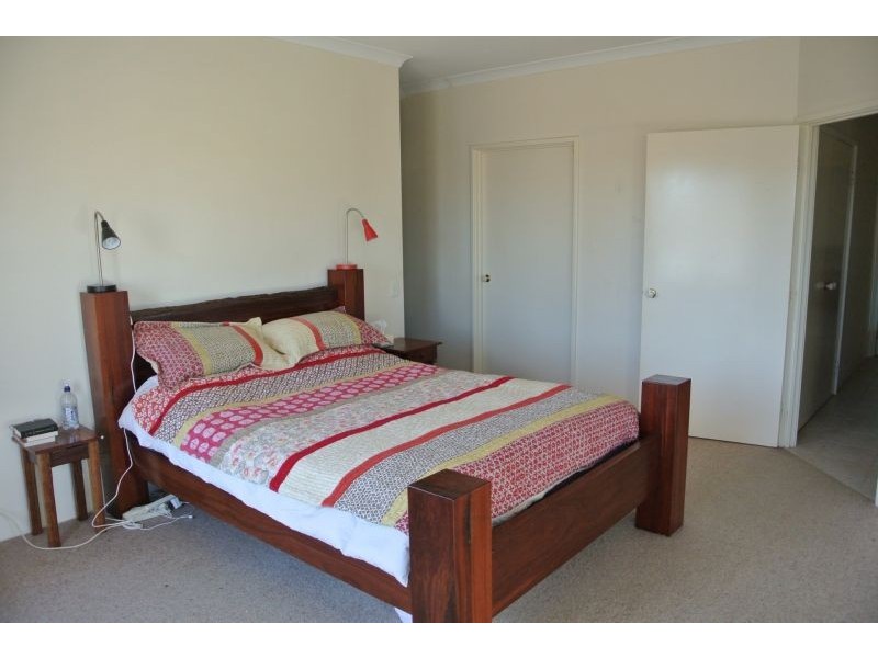 9 Diploma Rise, Marangaroo WA 6064