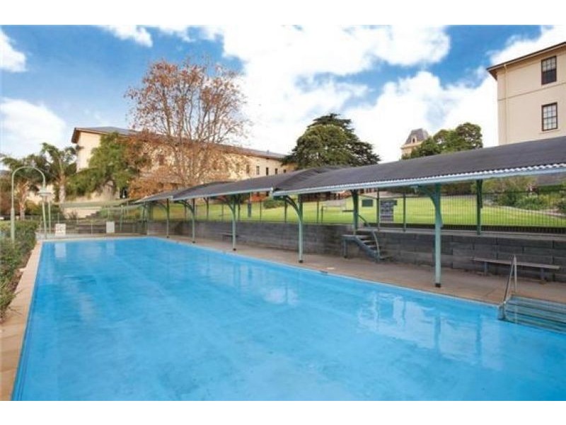 90 Wiltshire Drive, Kew VIC 3101