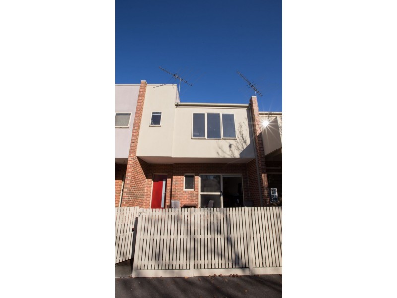 7 The Lairidge, Kensington VIC 3031