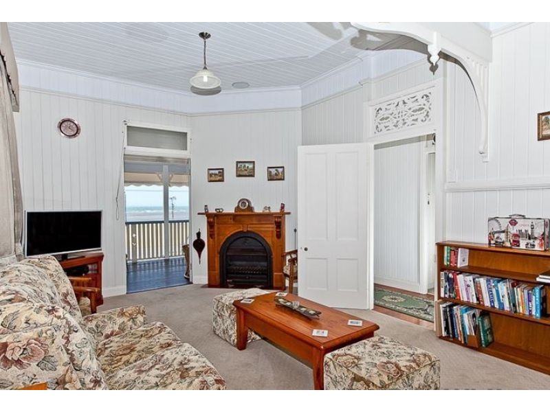 114 Flinders Parade, Sandgate QLD 4017