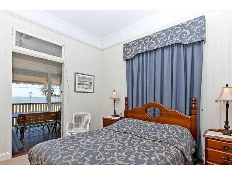 114 Flinders Parade, Sandgate QLD 4017