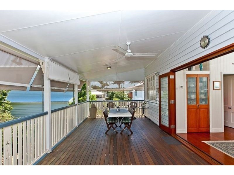 114 Flinders Parade, Sandgate QLD 4017