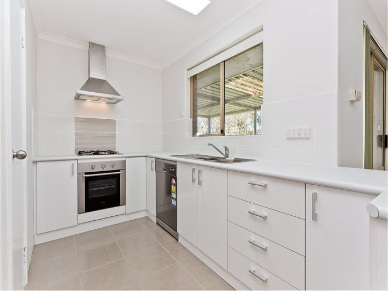 5 Bedale St, Swan View WA 6056