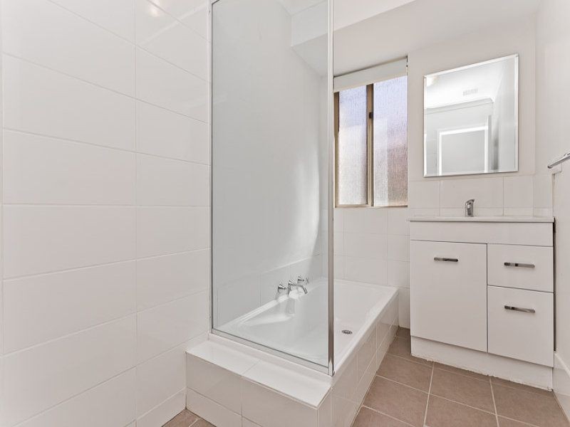 5 Bedale St, Swan View WA 6056