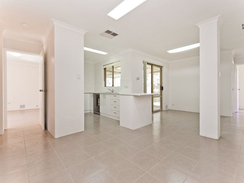 5 Bedale St, Swan View WA 6056