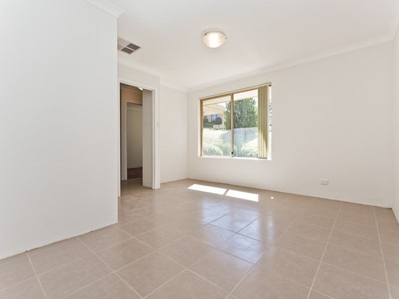 5 Bedale St, Swan View WA 6056