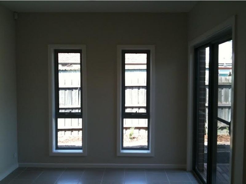 15e Rockbank Rd, Ardeer VIC 3022