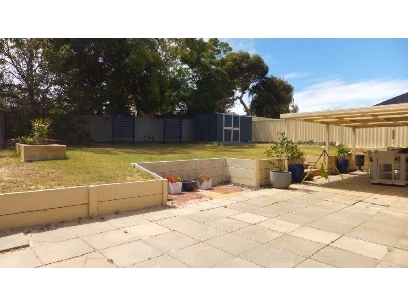 116 Camberwarra Dr, Craigie WA 6025