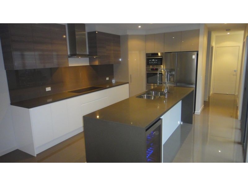 6 Almaden Lane, Maroochydore QLD 4558