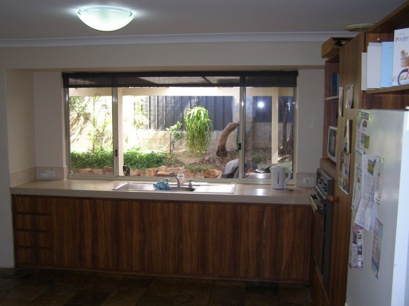 2 Greenock Gardens, Kinross WA 6028