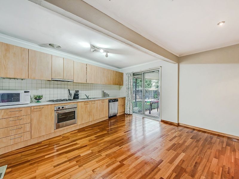 53 Woodstock Drive, Gladstone Park VIC 3043