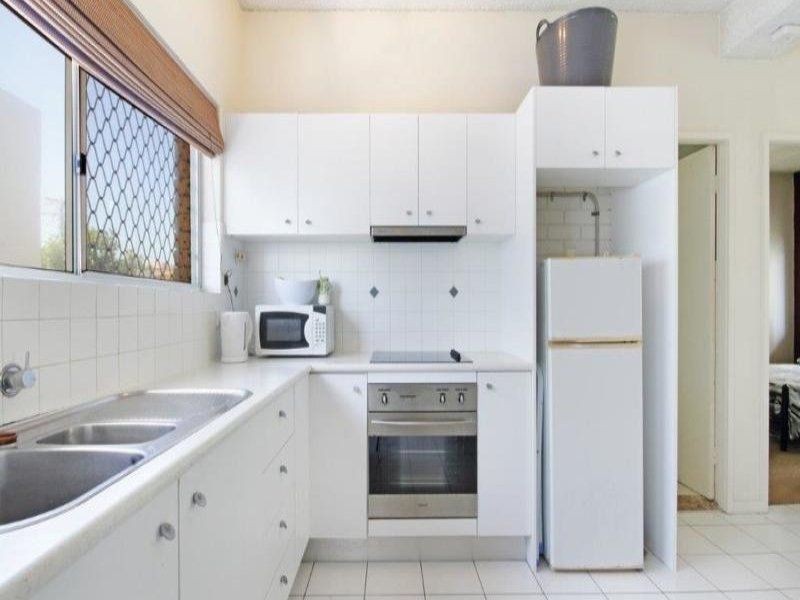 4/19 Boolarong Crescent, Alexandra Headland QLD 4572