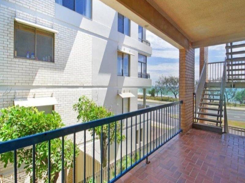 4/19 Boolarong Crescent, Alexandra Headland QLD 4572