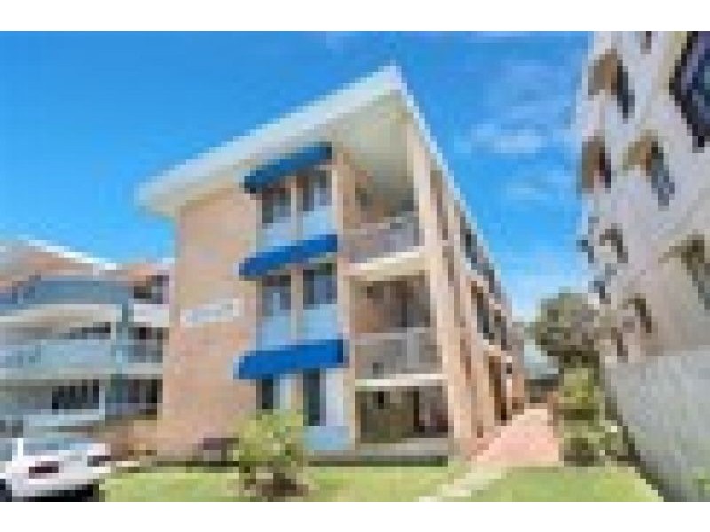 4/19 Boolarong Crescent, Alexandra Headland QLD 4572