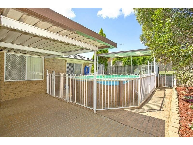 24 Oriole Street, Glenmore Park NSW 2745