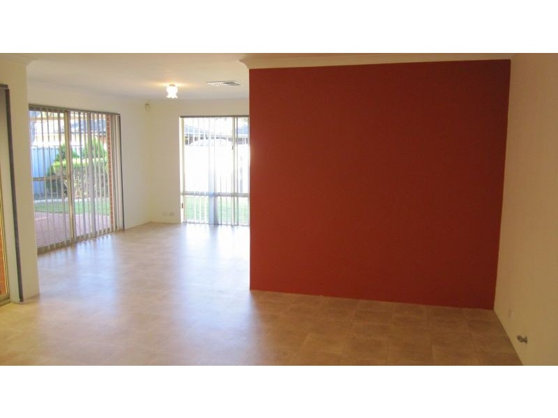 57 Chisholm Circle, Seville Grove WA 6112