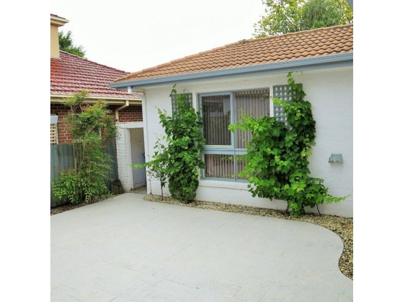 10 Sarah Street, Black Rock VIC 3193