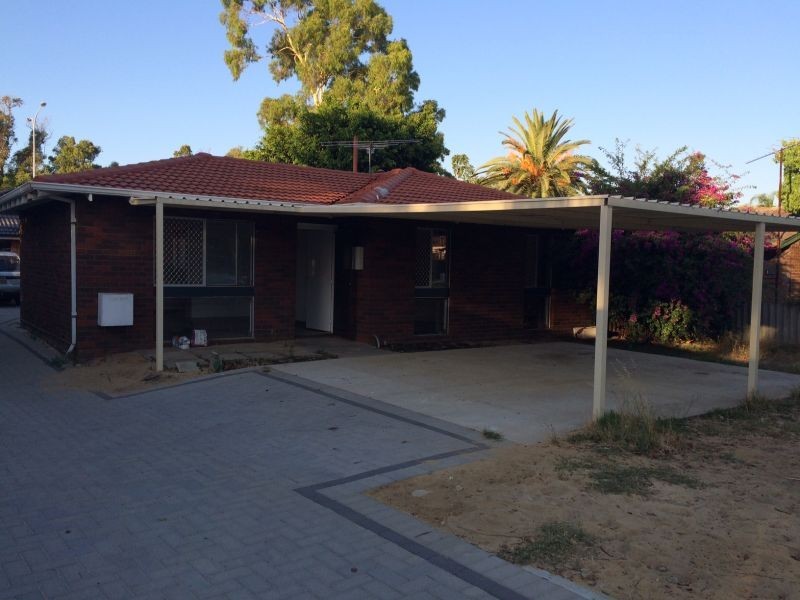 6 Bavich Rd, Armadale WA 6112