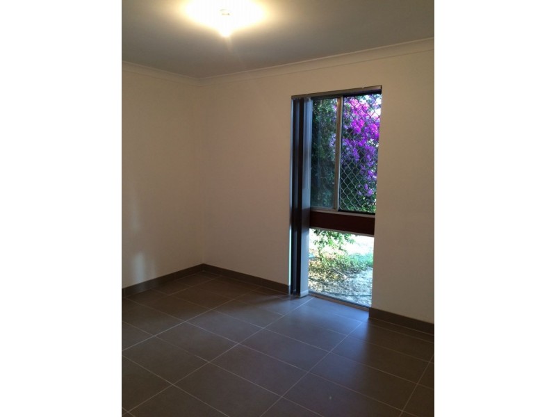 6 Bavich Rd, Armadale WA 6112