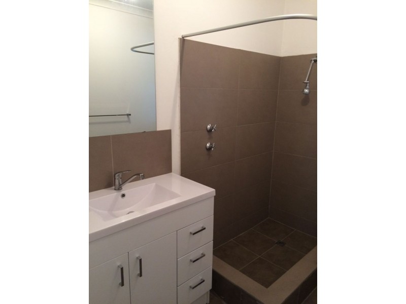 6 Bavich Rd, Armadale WA 6112