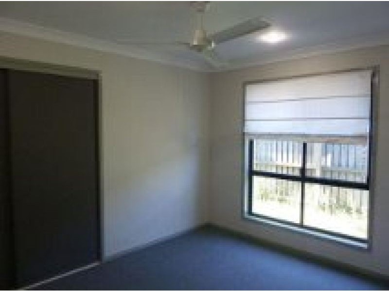 153 Ibis Blvd, Eli Waters QLD 4655