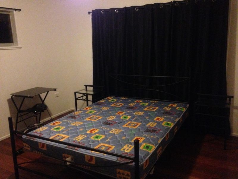 82 Granadilla Street, Macgregor QLD 4109