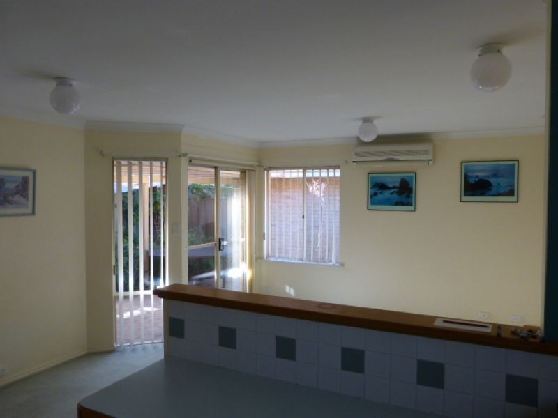 3/6 Groves Ave, Attadale WA 6156