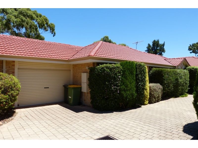 3/6 Groves Ave, Attadale WA 6156