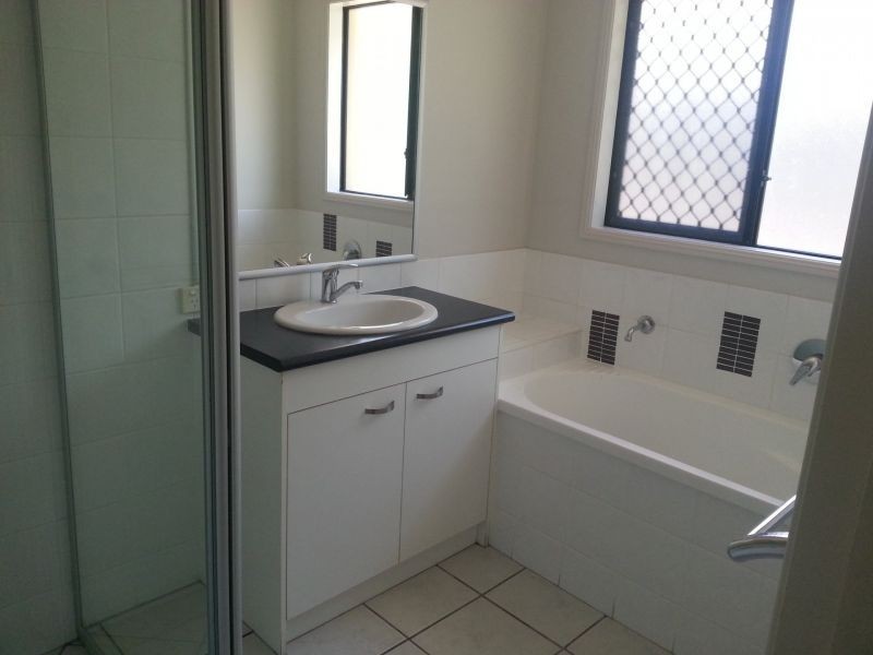 27 Juniper Street, Heathwood QLD 4110