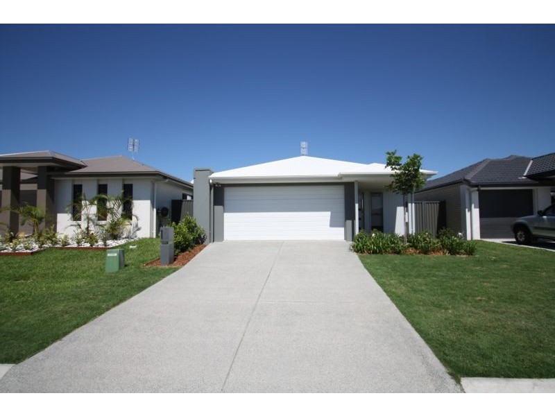 7 Haslewood Cres, Meridan Plains QLD 4551