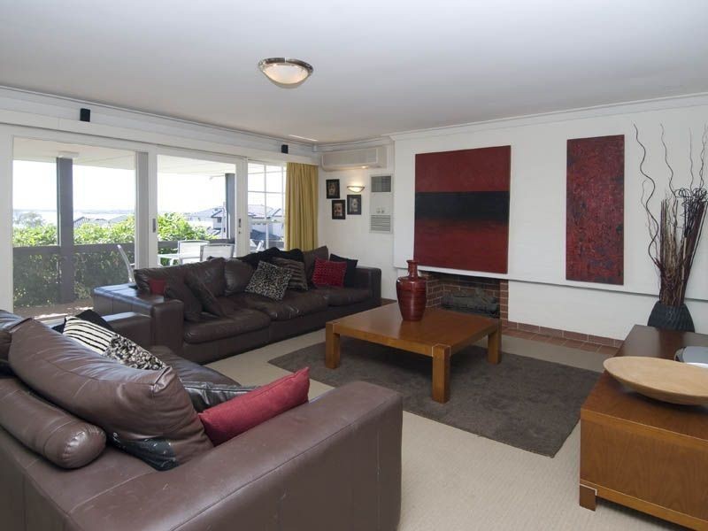 4 Doongalla Road, Attadale WA 6156