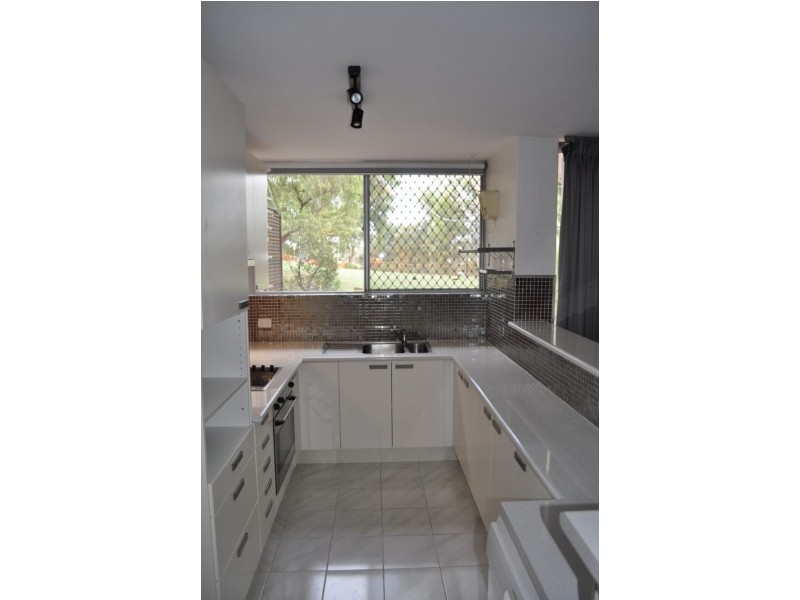 1/12 Wall Street, Maylands WA 6051