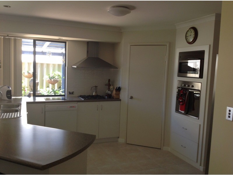 57 Kooljak Road, Broadwater WA 6280