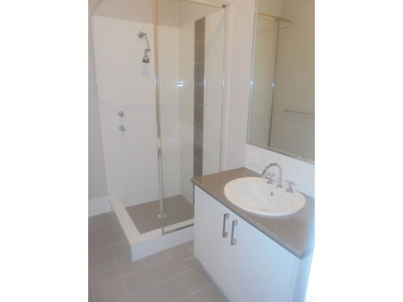 35 Kerkeri Heights, Lakelands WA 6180