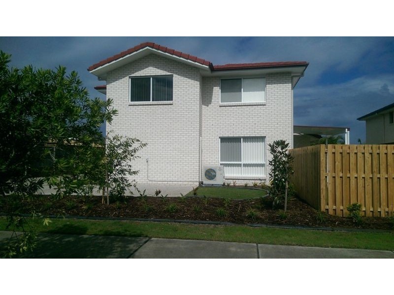21b Wunburra Circle, Pacific Pines QLD 4211