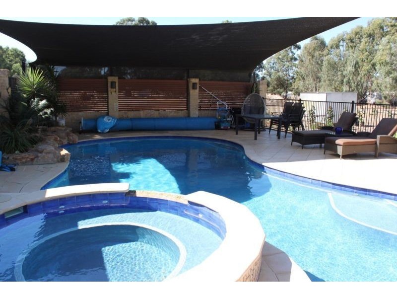 200 Hopkinson Road, Darling Downs WA 6122