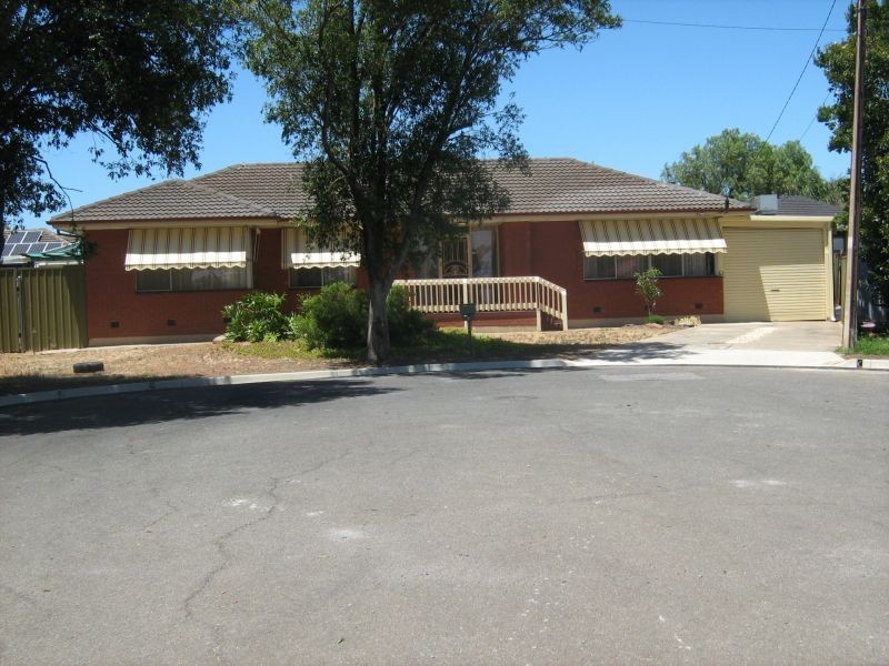 2 Reen Court, Sturt SA 5047