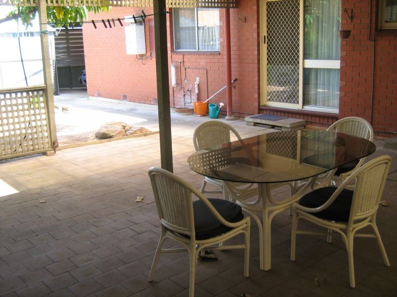 2 Reen Court, Sturt SA 5047